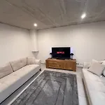 Innsbruck West Apartman *