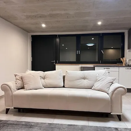 Innsbruck West Apartman *