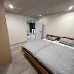 Апартаменты Innsbruck West Инцинг